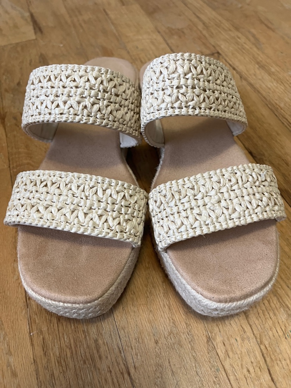 Old Navy Cream Braided Platform Slide Sandals - Picture 6 of 6